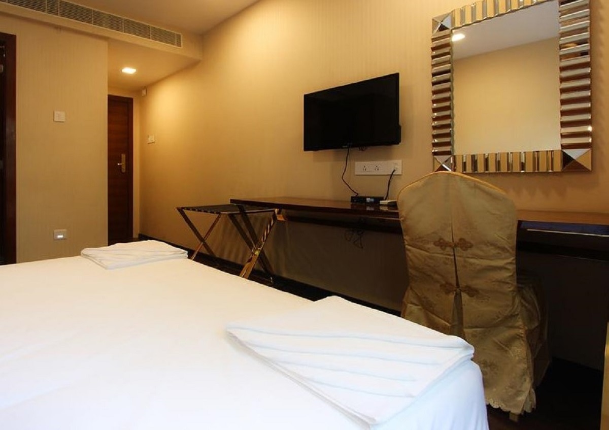 Raahat Inn Chennai - Tap to explore photos