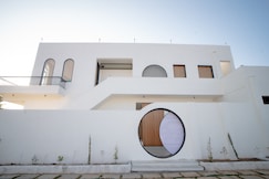 Moon House |Entire 5 BHK with Bali Theme, Udaipur