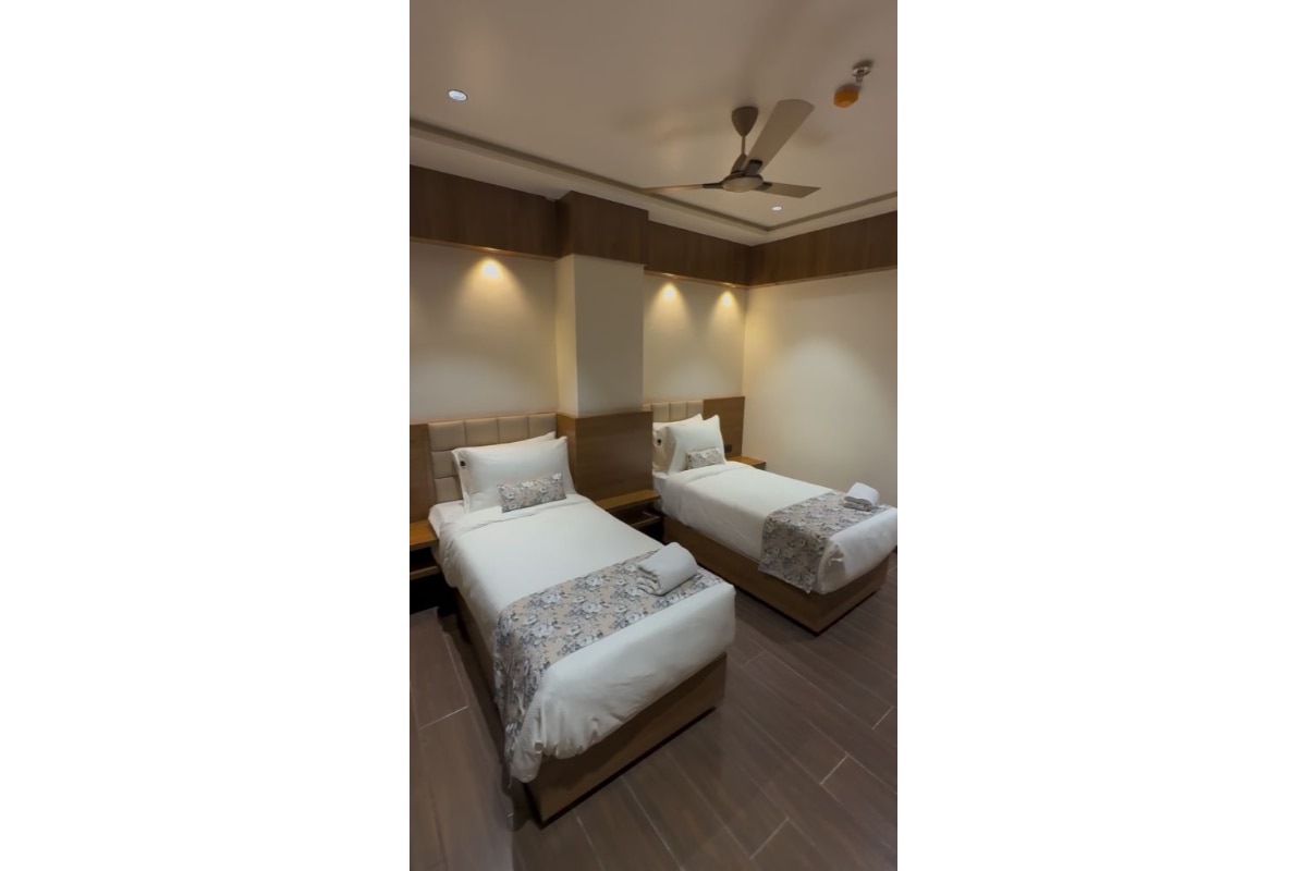 Deluxe Twin Bed Room 1