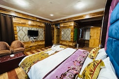 J.B PALACE, Gulmarg
