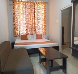 Deluxe AC Room
