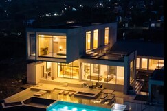 Celestia Villa, Trimbak