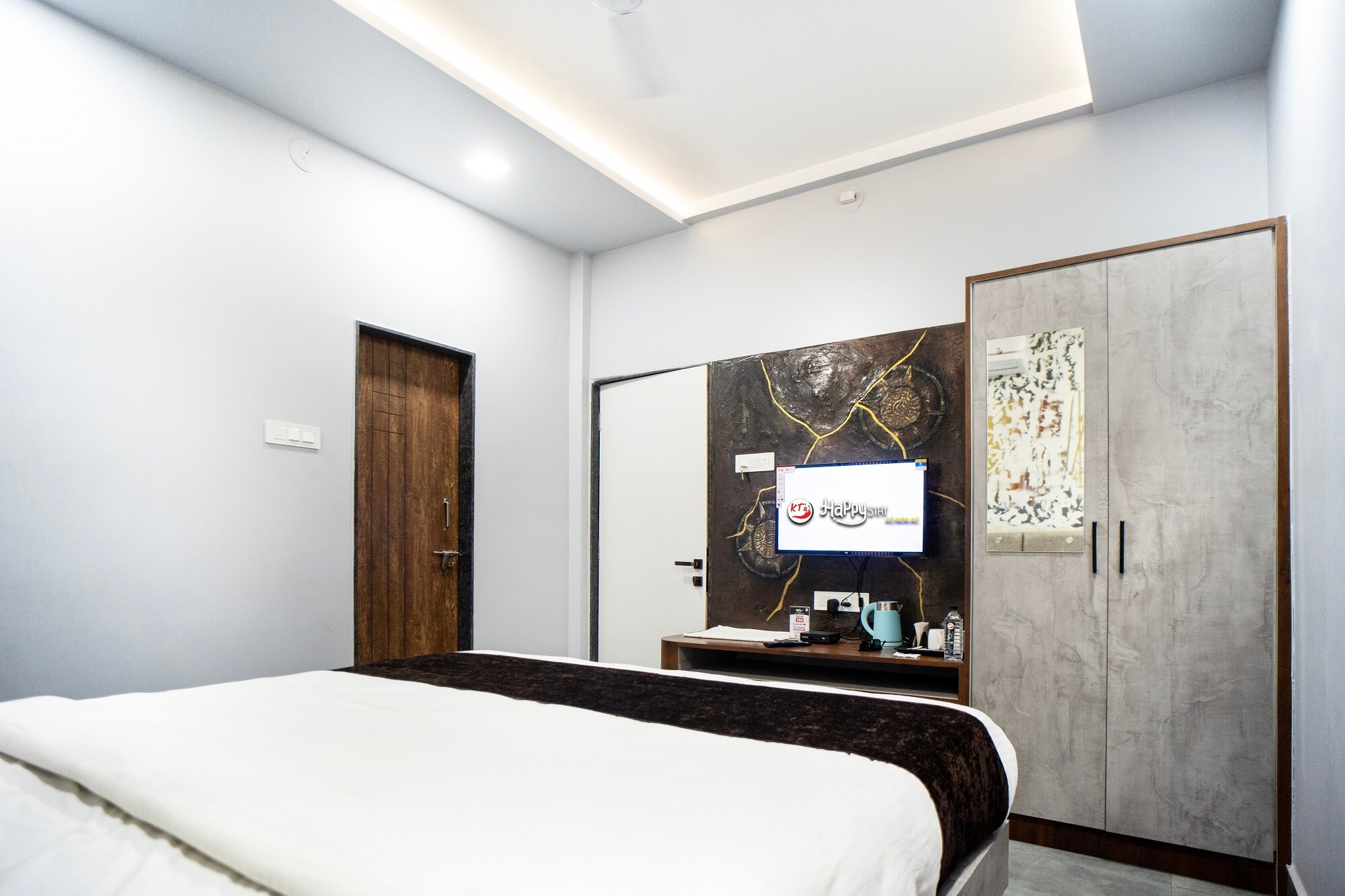 Deluxe AC Room 1