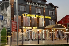 Pandith Exotics Hotel and Restaurant, Gulmarg