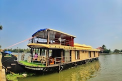 Gonavi houseboat, Alleppey