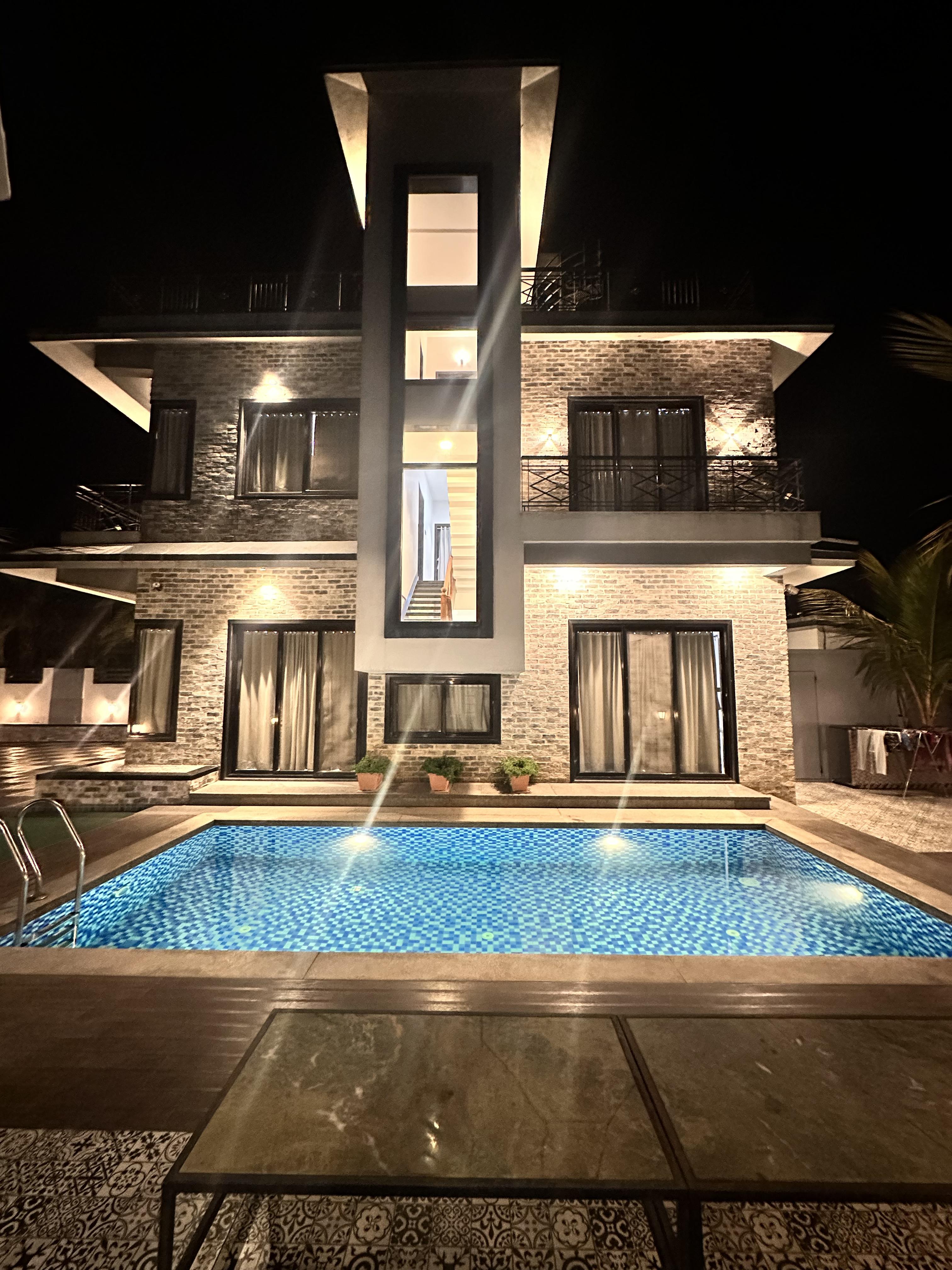 Seven C Villa - Tap to explore photos