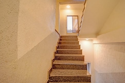 SPOT ON Hotel Mahek inn, Bhopal