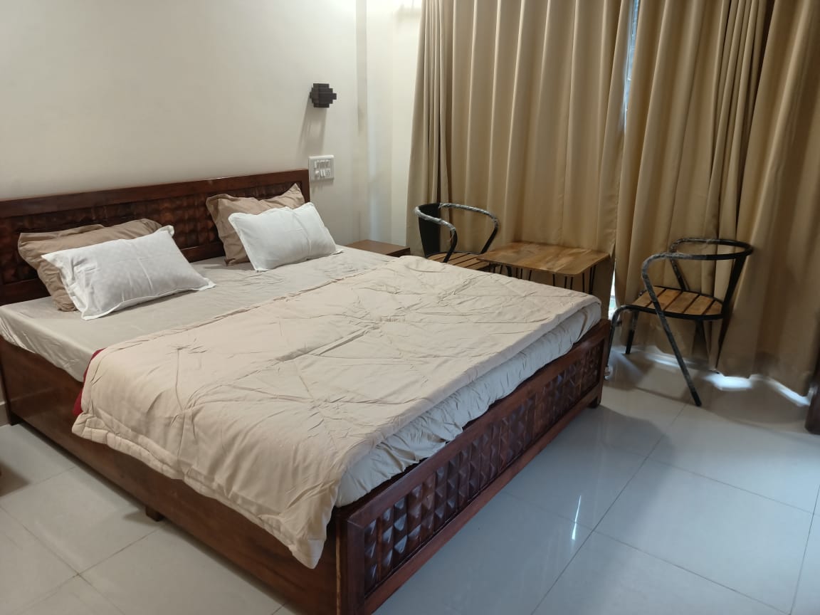 Garden View Couple Room With Balcony (2 Person) 1
