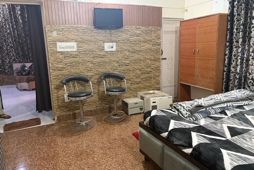 Home stays Paloura