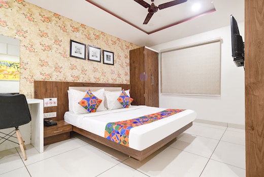 FabHotel Shree Ram Palace