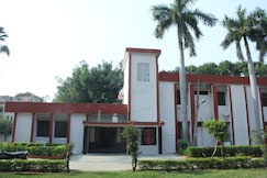 Rahi Tourist Bunglow Badaun, Etah