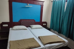 Anjana Hotels, Marayoor