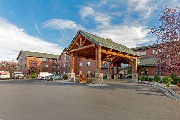 Best Western Plus McCall Lodge & Suites - Tap to explore photos