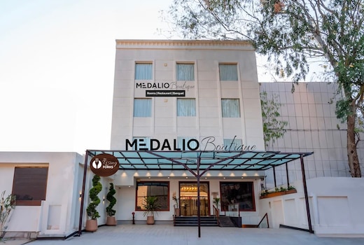 Medalio Boutique Chandigarh Zirakpur