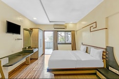 Praveen International Hotel, Ulhasnagar