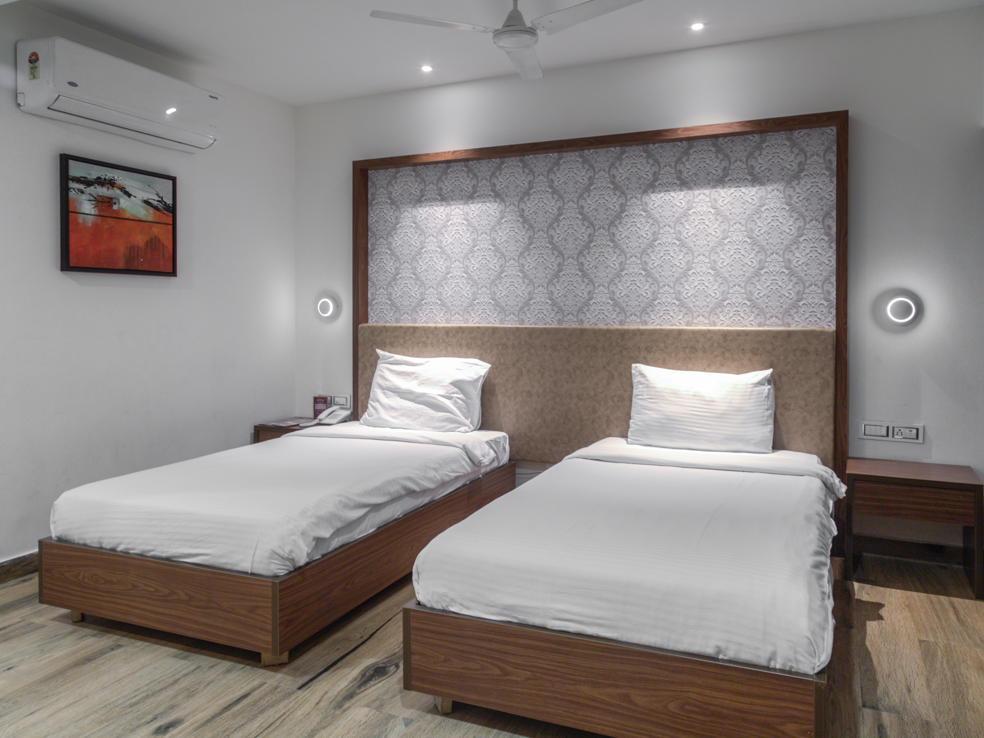 HOTEL SHUBHAM PALACE KARMANGHAT - Tap to explore photos