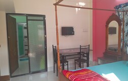 Two double bedrooms with one bathroom.