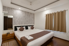 Hotel Seasons, Indore