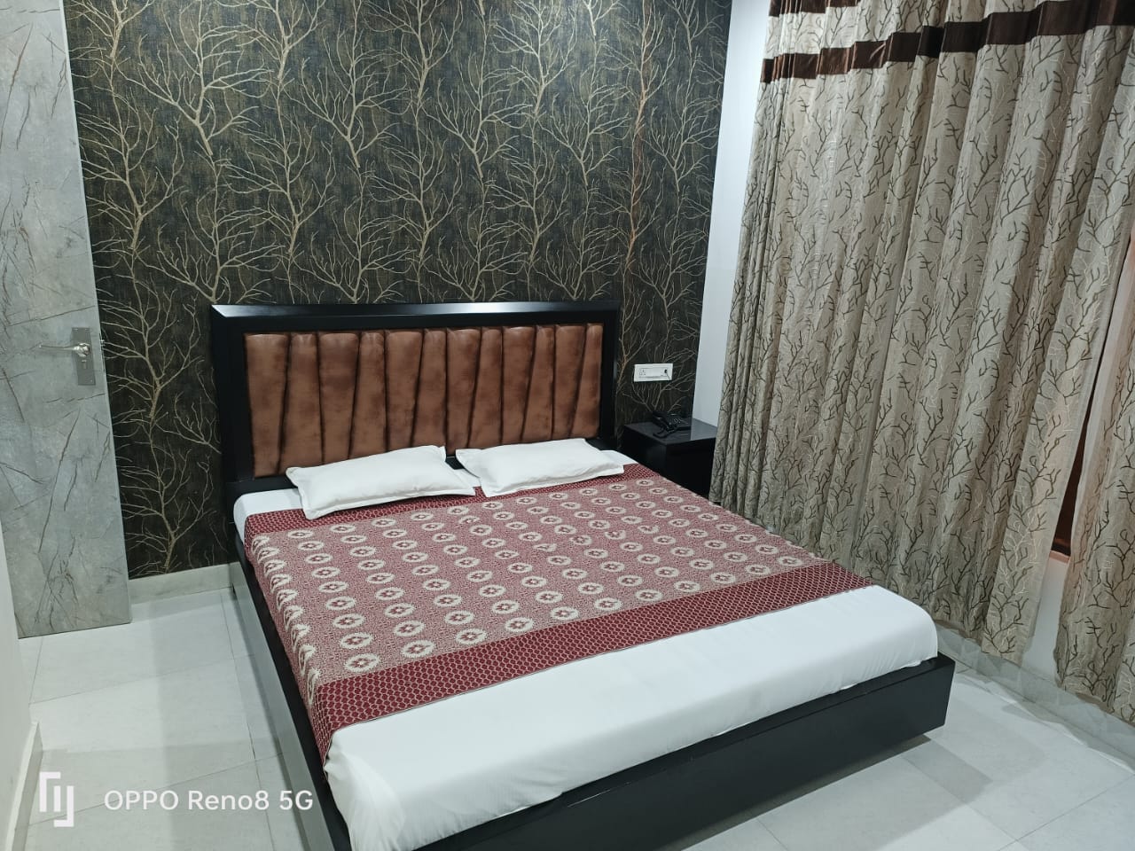 Shri Rama Hotel - Tap to explore photos
