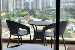 14 Furnishingnest suite with Balcony Infinity Pool, Gurgaon