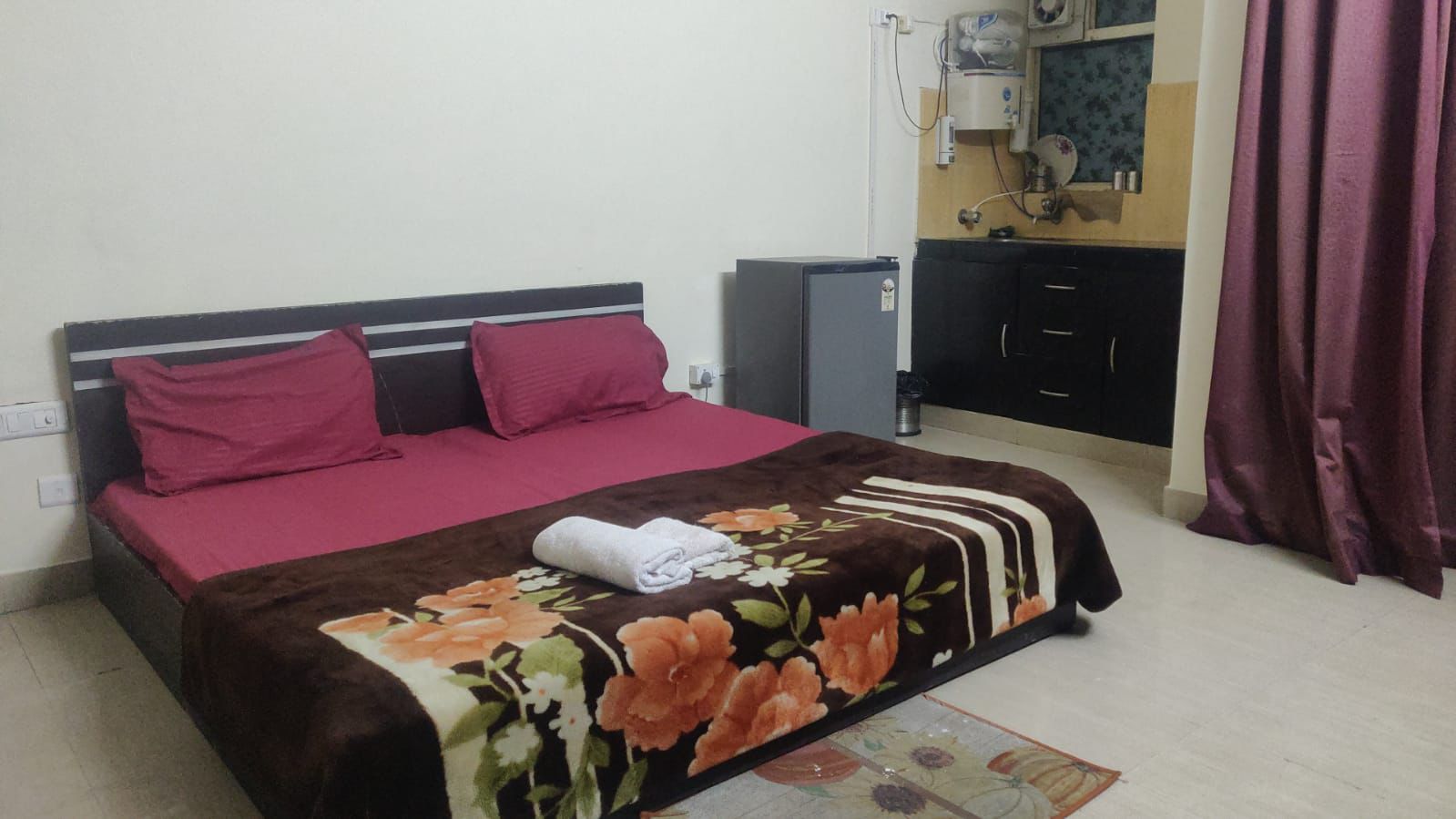 Anuj Home Stay - Tap to explore photos