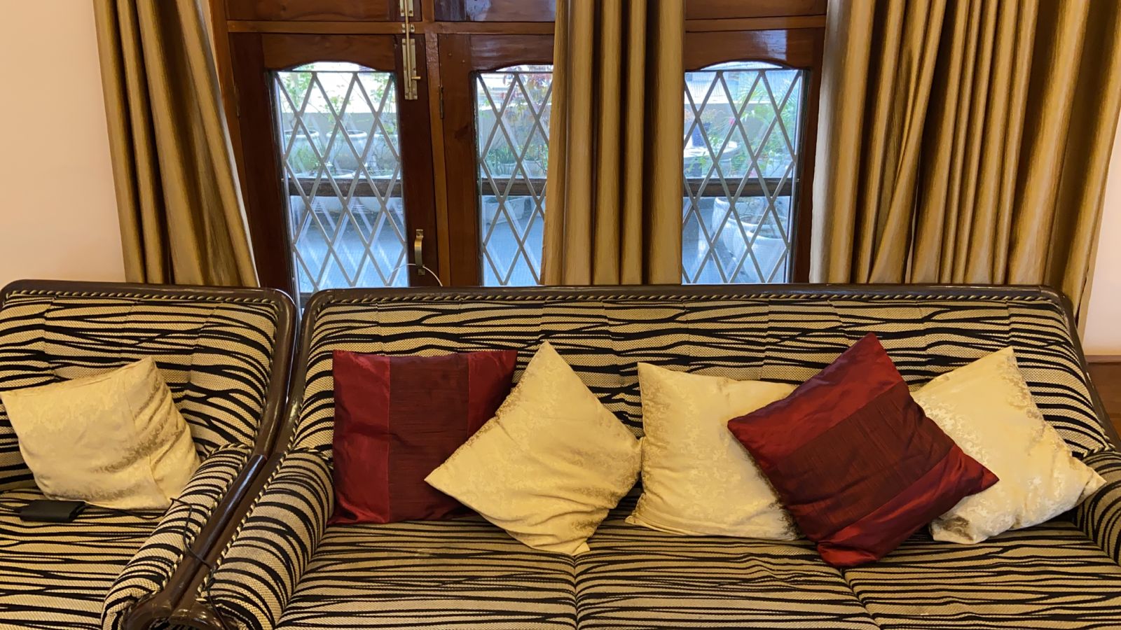 Repose | Entire 2 BHK Homestay - Tap to explore photos