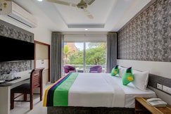 Treebo Love Shore Residency, Near Lakeshore Hospital, Cochin