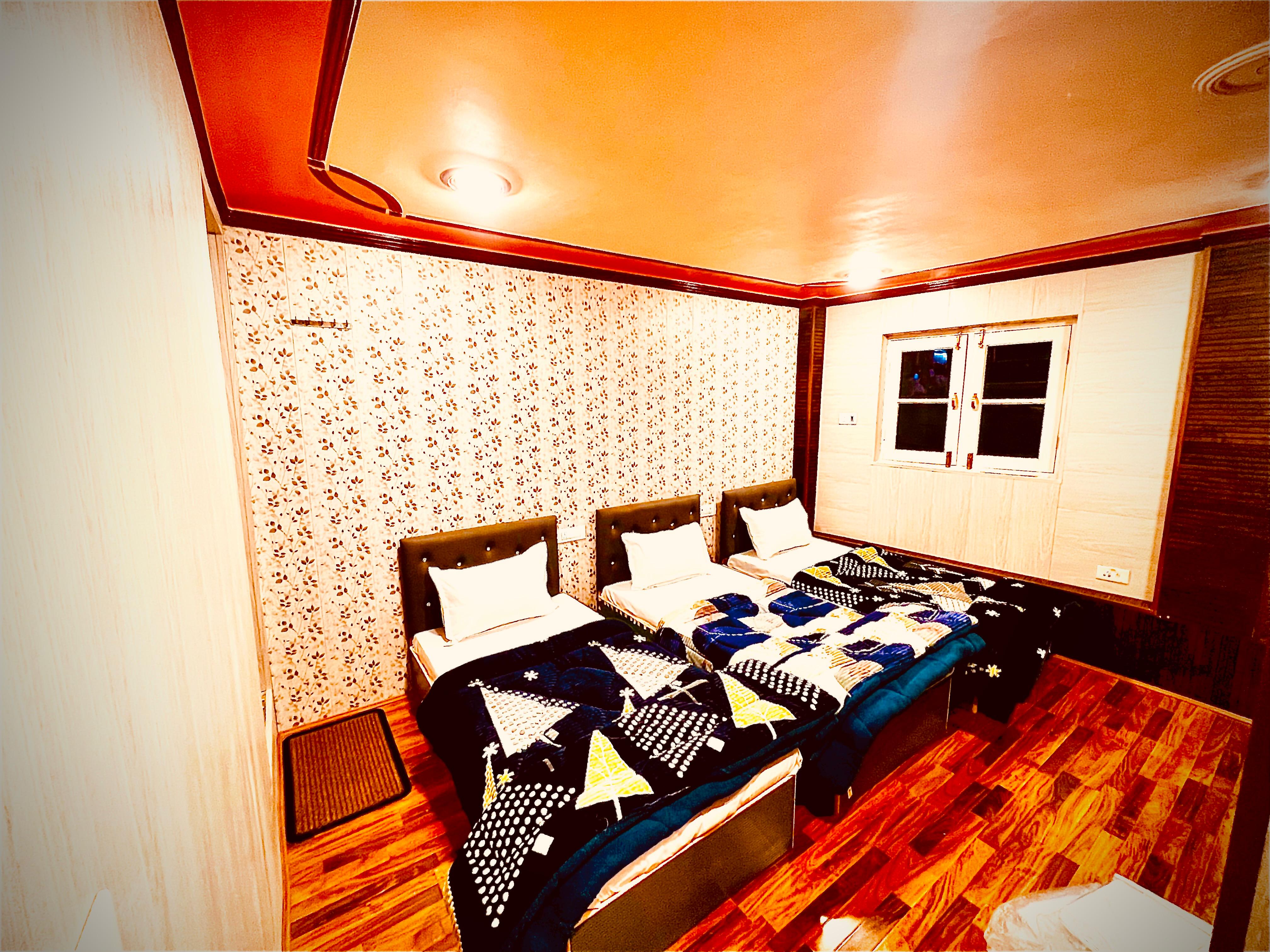 kaaka guest house - Tap to explore photos