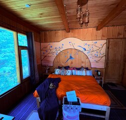 King Suite | Balcony & Attic 1