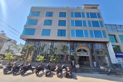 Hotel Tilak, Bhopal