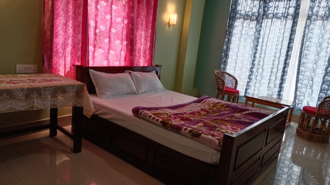 Mountain Range Stay -Entire 1BHK Flat with Kitchenette . - Tap to explore photos