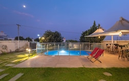 Swimming Pool 1