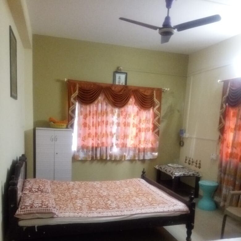 Tathastu Guest Home Safe & Comfort - Tap to explore photos