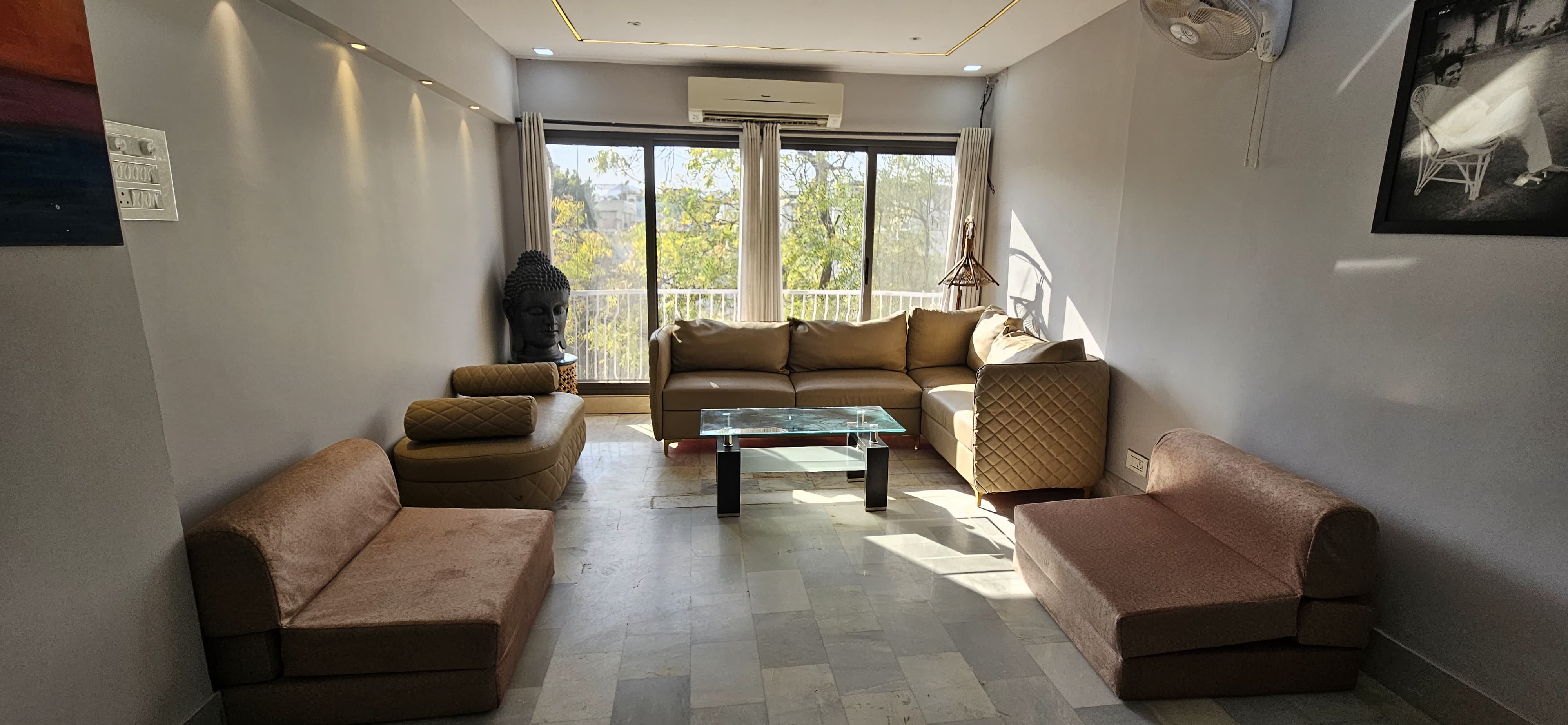 Infinity Homestays 2 - Luxe 2 BHK Flat Panchwati - Tap to explore photos