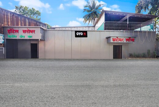 Hotel O Sarovar