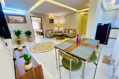 AIRPORT SKYHIGH LUXURIA APARTMENT, Jaipur