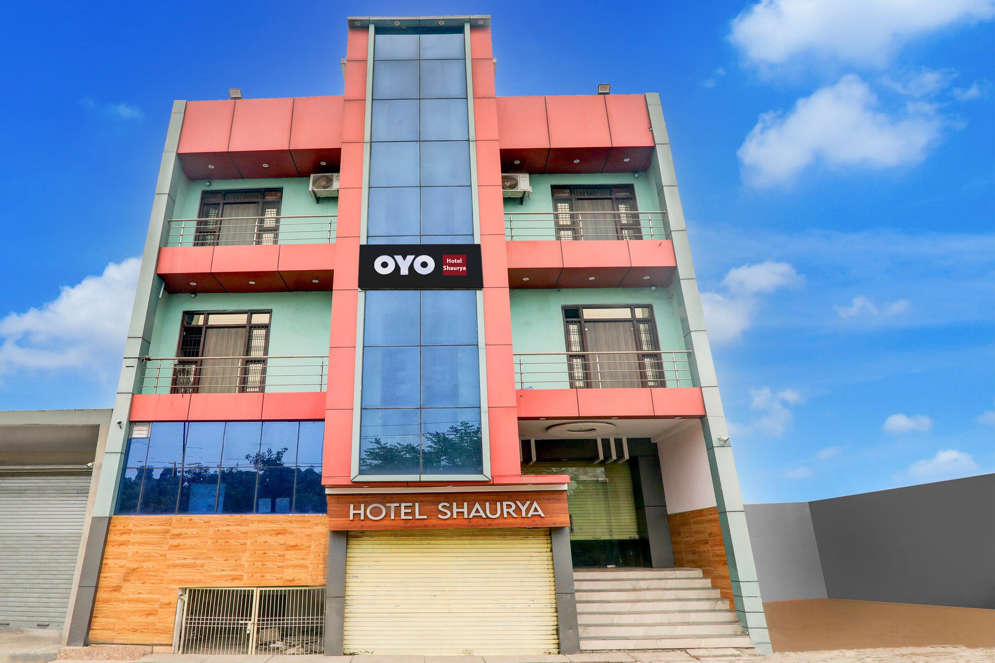 Super Hotel O Gorakhpur Industrial Area Formerly Shaurya Inn - Tap to explore photos