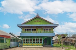 Hotel O Losmen Bahalap Syariah MarabahanNearSiring Marabahan (Ulek Barito), Barito Kuala