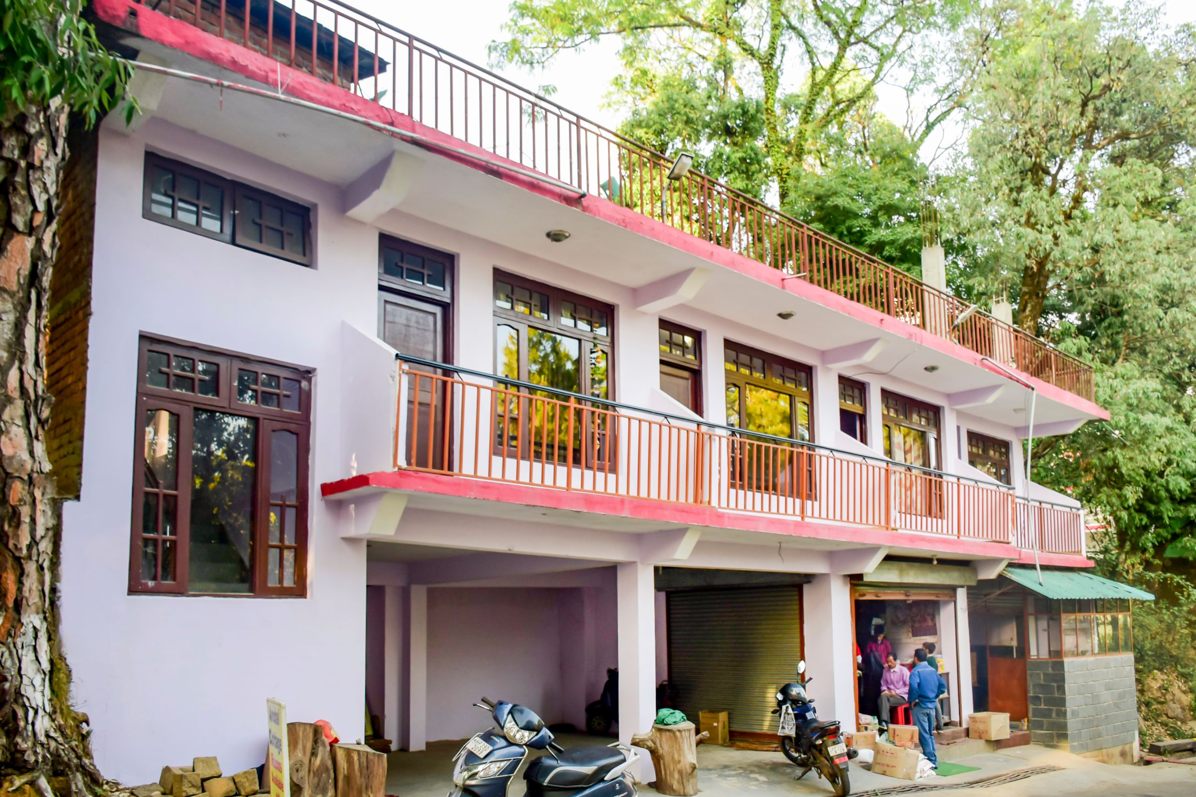 Anchal Guesthouse - Tap to explore photos