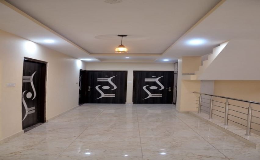 HOTEL ISHWAR RESIDENCY - Tap to explore photos