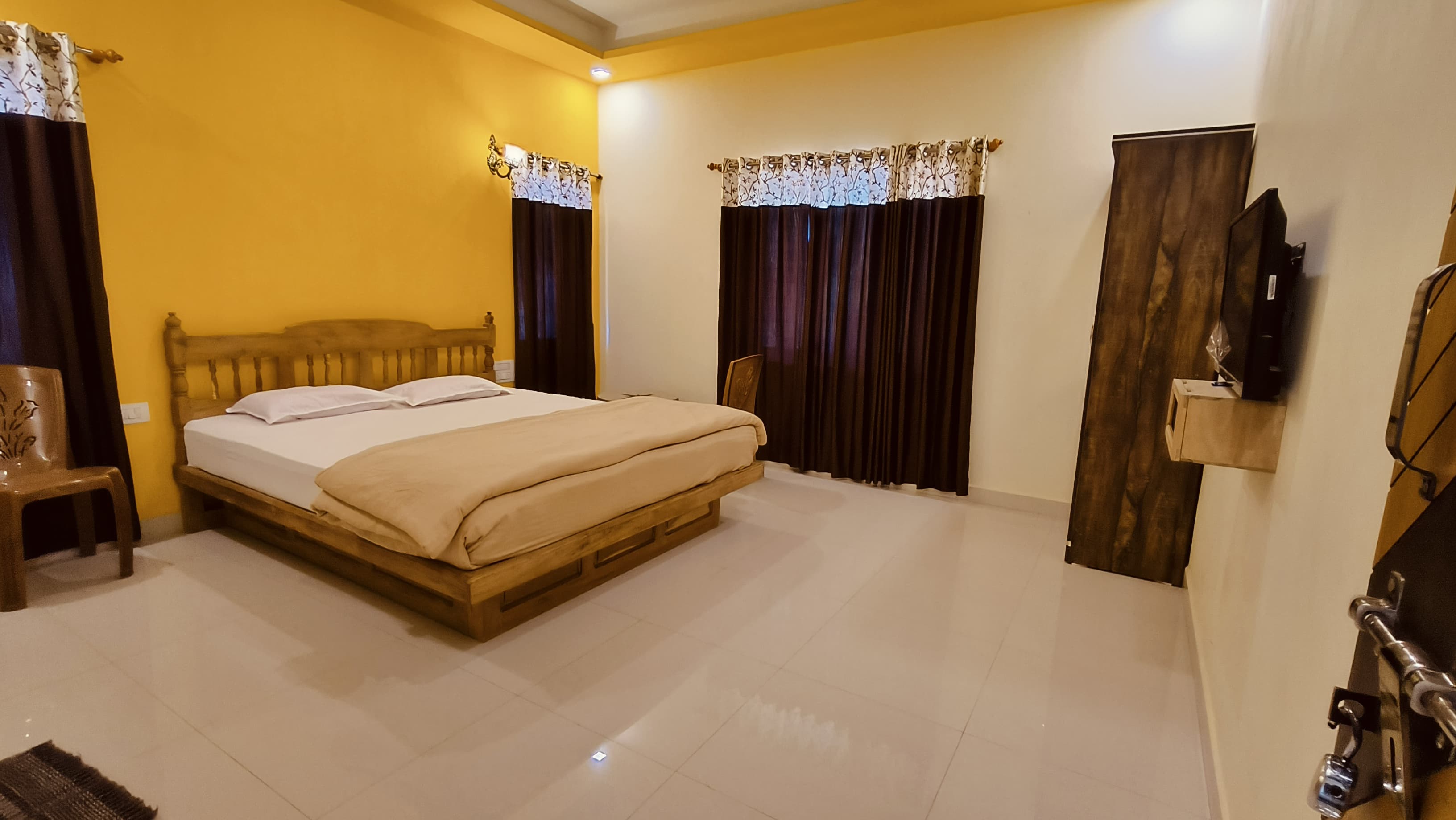 Dandi Beach Resort - Tap to explore photos