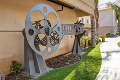 Best Western Plus Media Center Inn & Suites, Los Angeles