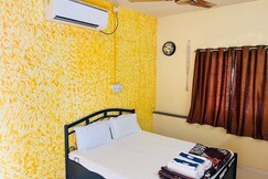 Home Stay Room with AC, Solapur