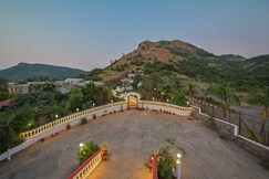 Shuubh Mountain Nest, Lonavala