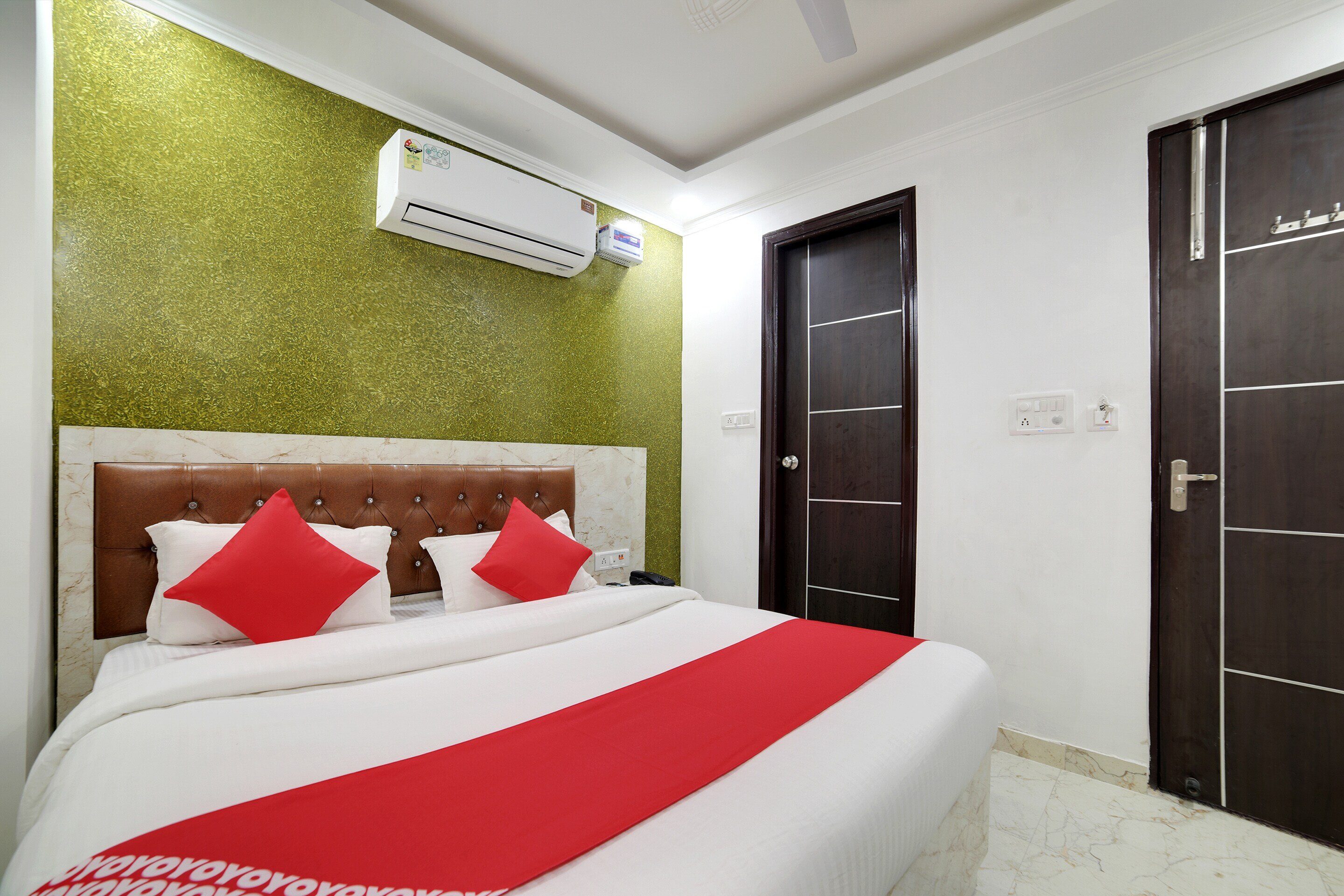 Hotel O 22890 Kanak Palace - Tap to explore photos