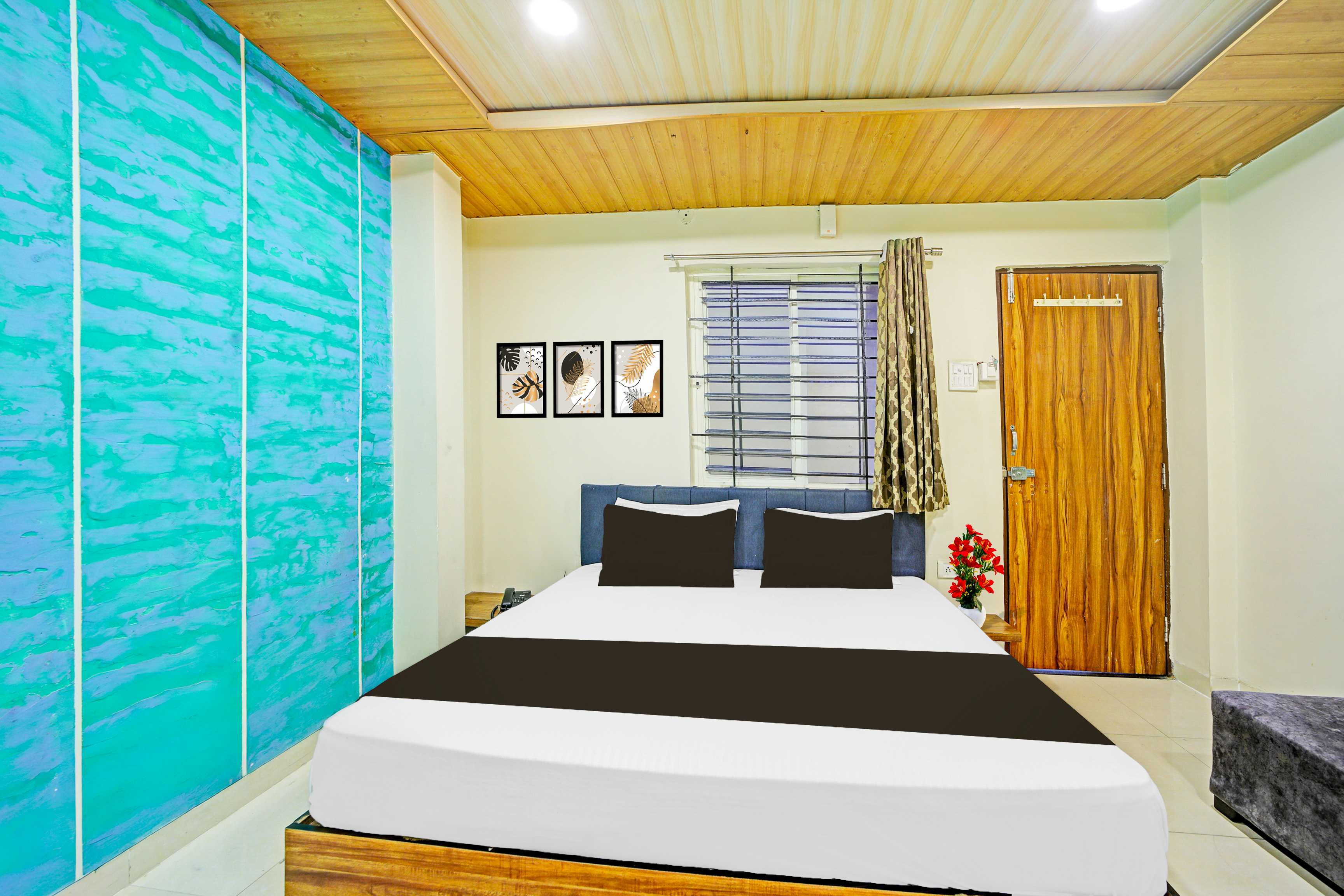 Hotel O Ring Road Bhawarkua Indore - Tap to explore photos