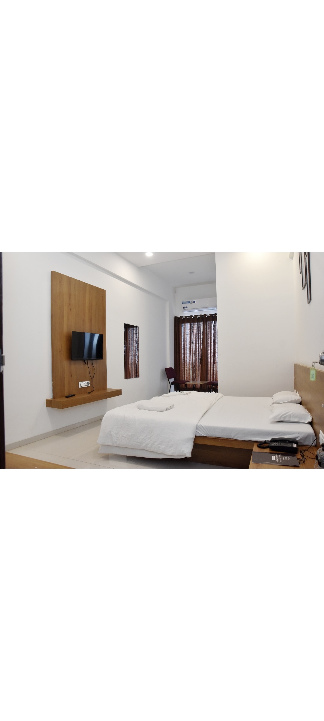 SIDDHIVINAYAK CLUB HOTEL AND BANQUETS, Pimpalgaon Baswant - Tap to explore photos