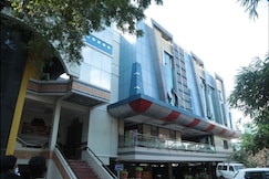 Hotel Selvies,Thiruvarur, Velankanni