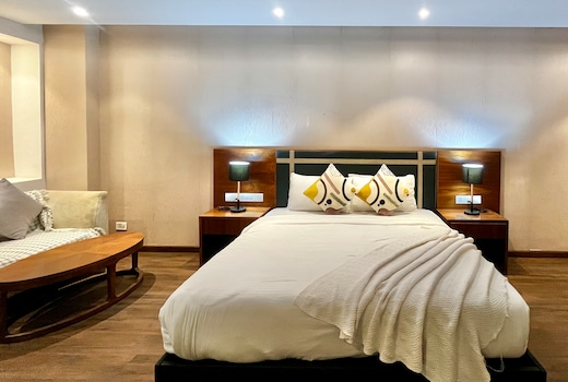 Gatsby Suites - Element One