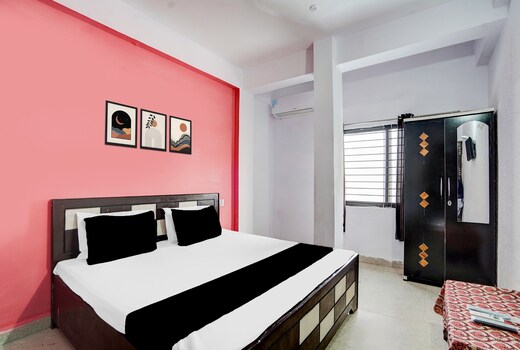 Hotel O Purani Haveli